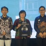 Pemkab Mahulu Raih Penghargaan Pemerataan Layanan Dasar di Tribun Kaltim Award 2026